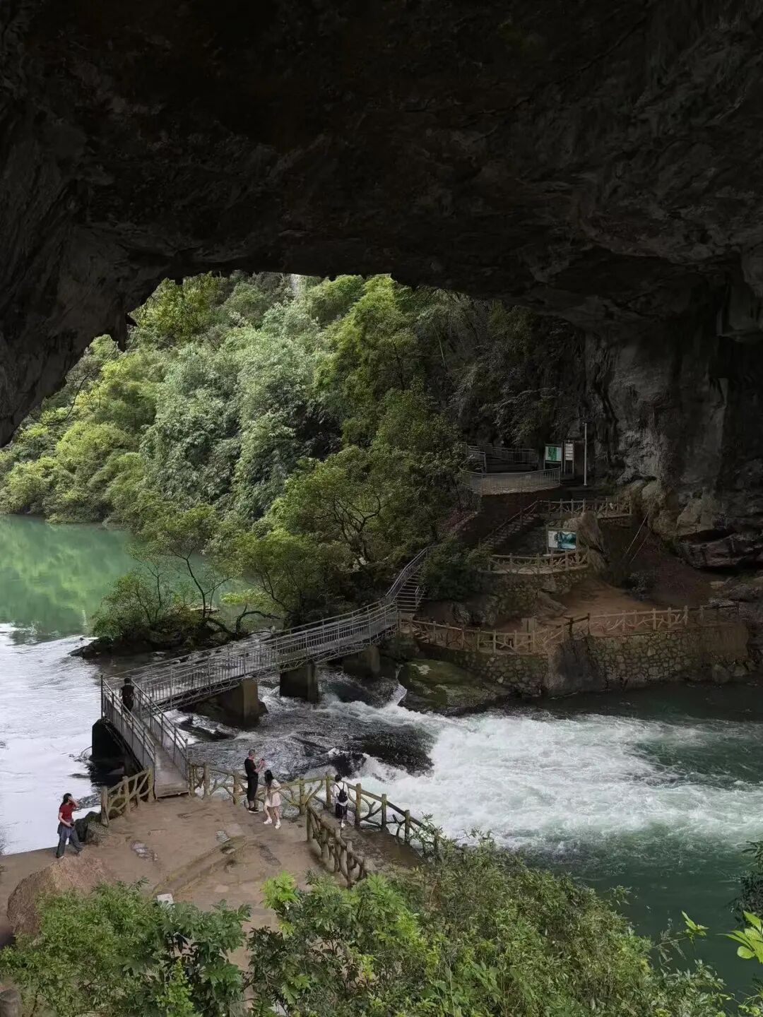 中国水质最好的城市，风景不输桂林，却凭一碗粉征服全球吃货的心~