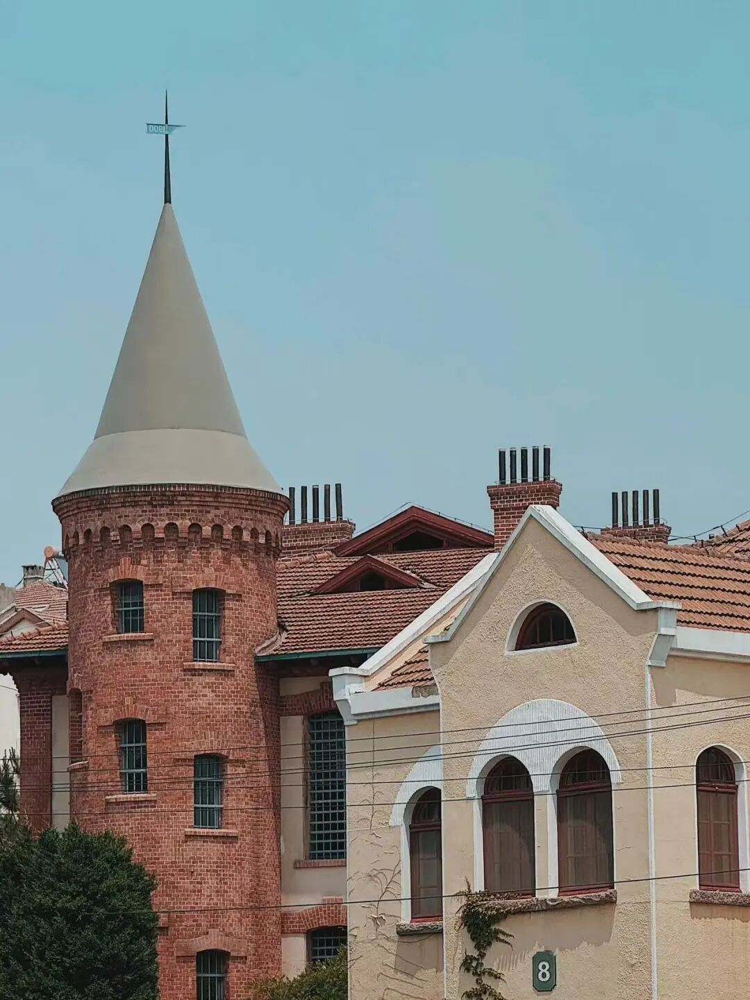 机票只要200+，秋天最浪漫的海滨城市，梭子蟹论桶买，轻松实现海鲜自由