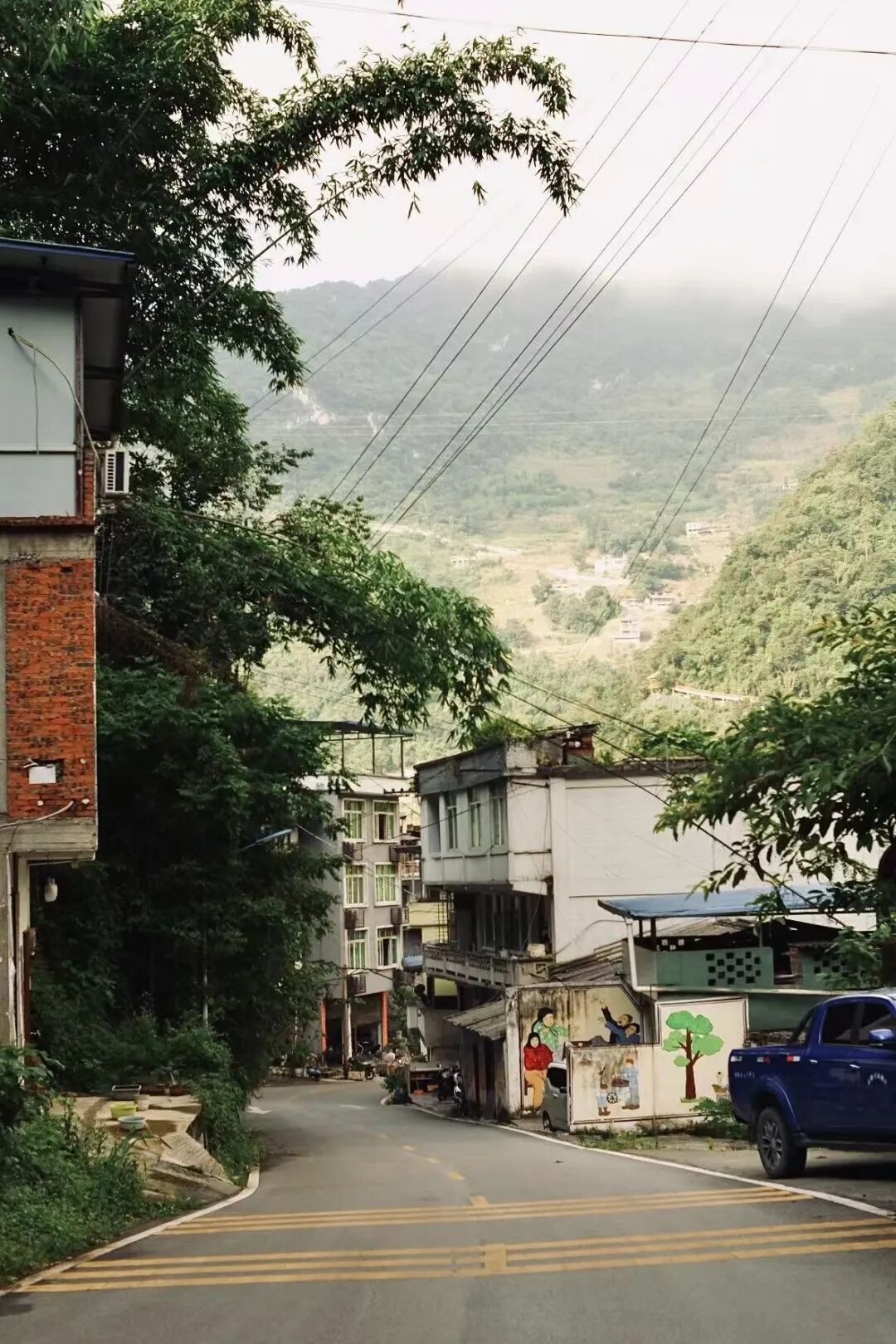 中国最不卷的“一线城市”，生活松弛，人均自来熟，没有压力，只有安逸舒适！在这里生活太幸福了