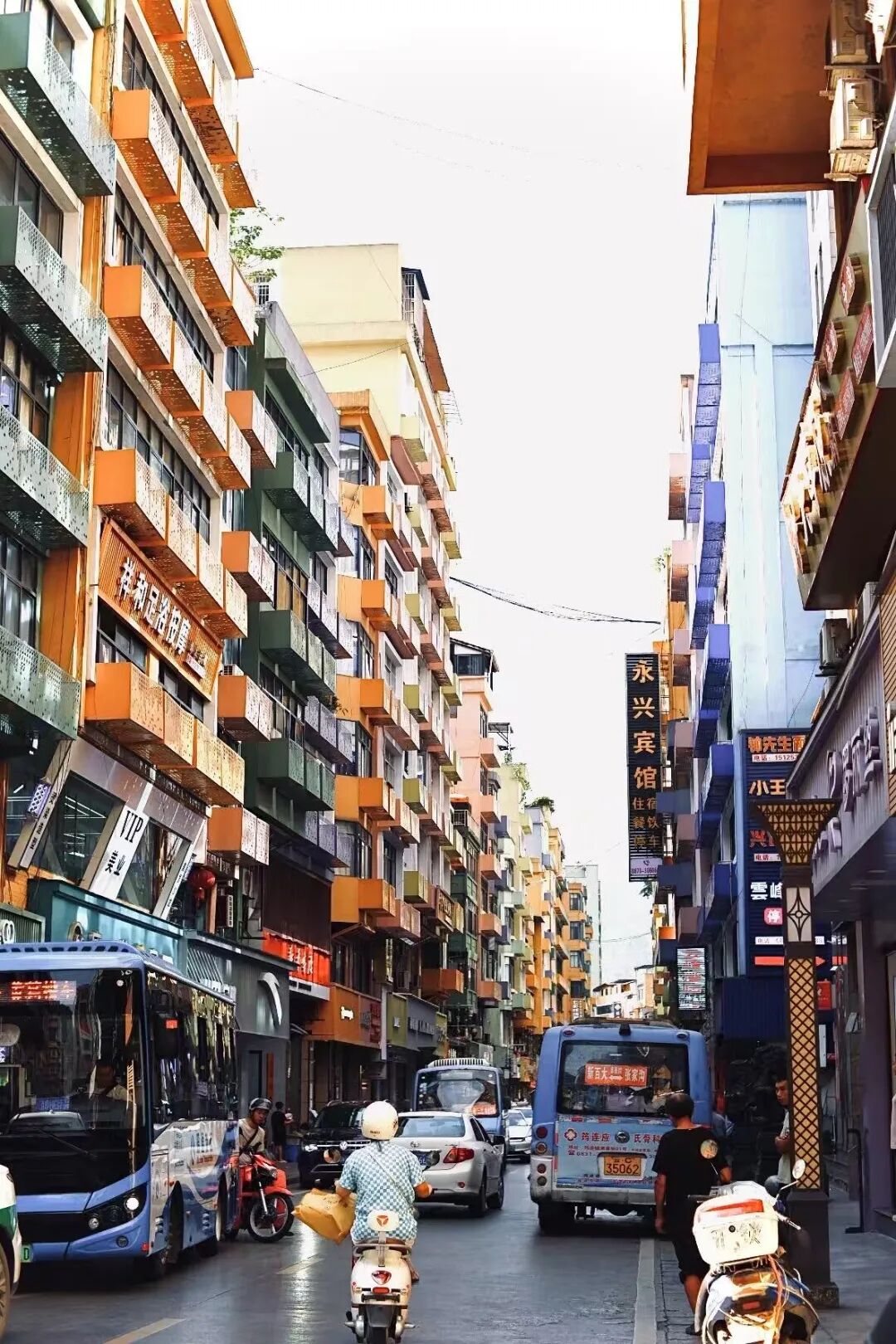 中国最不卷的“一线城市”，生活松弛，人均自来熟，没有压力，只有安逸舒适！在这里生活太幸福了