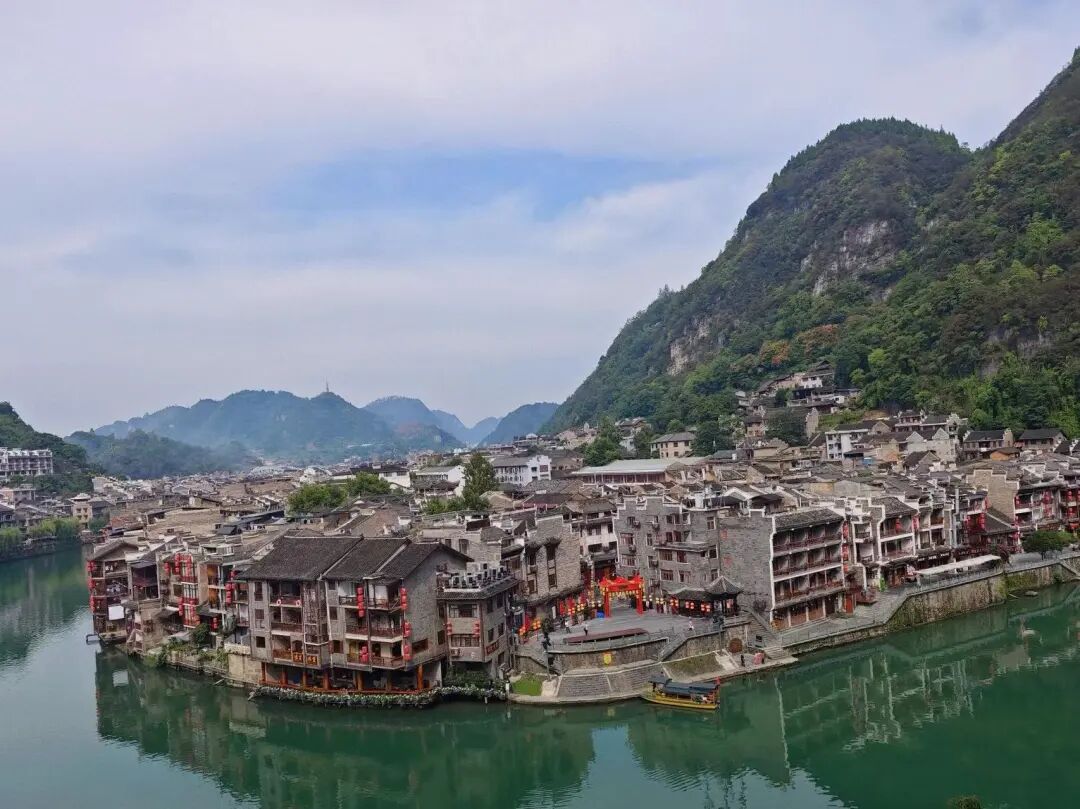 这座被遗忘的千年水城，虽是5A景区却免费开放，秀美不输乌镇，却依旧人少安静，正适合小住三两天！