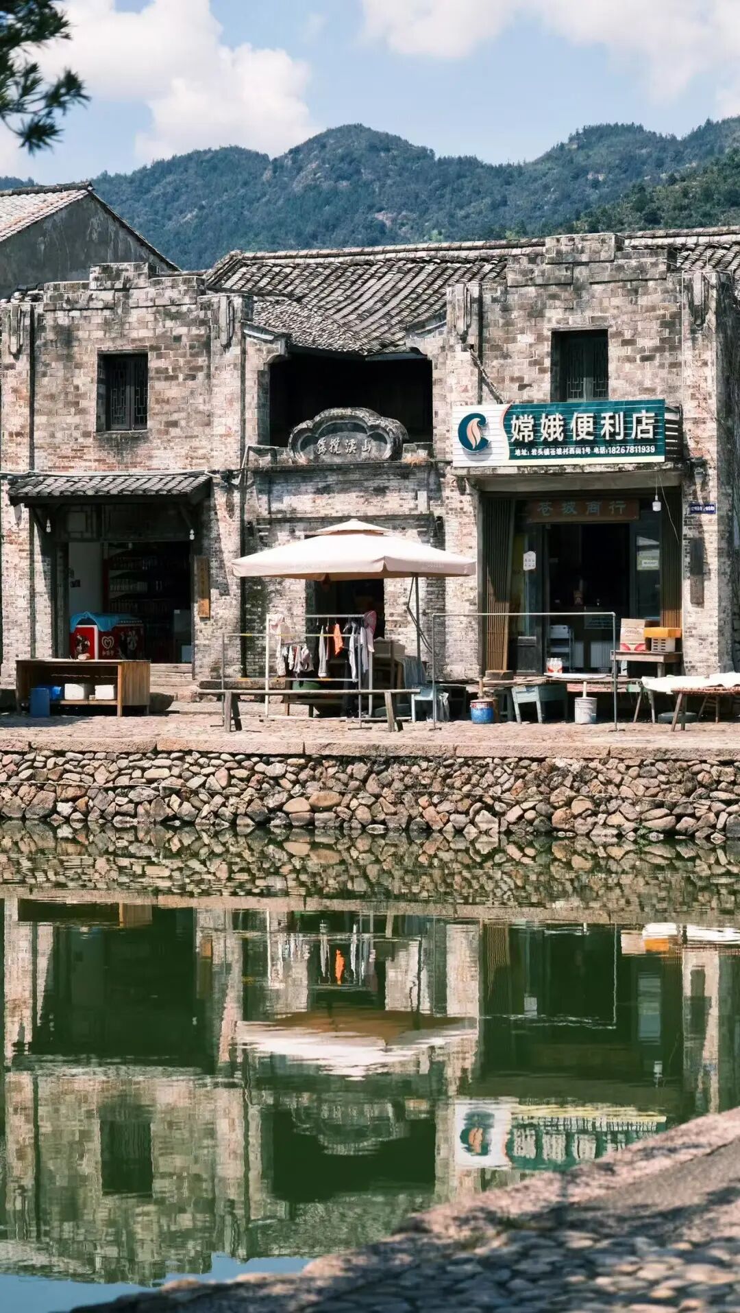 高铁2h，被严重低估的赏秋小城，银杏不输腾冲，晒秋堪比婺源，已经美了1800年！