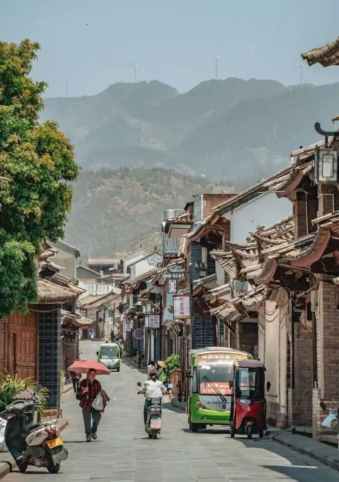 一个人小住几天，建议来这座活着的小城！高铁22分钟直达，人少安逸，10元就能吃到饱~