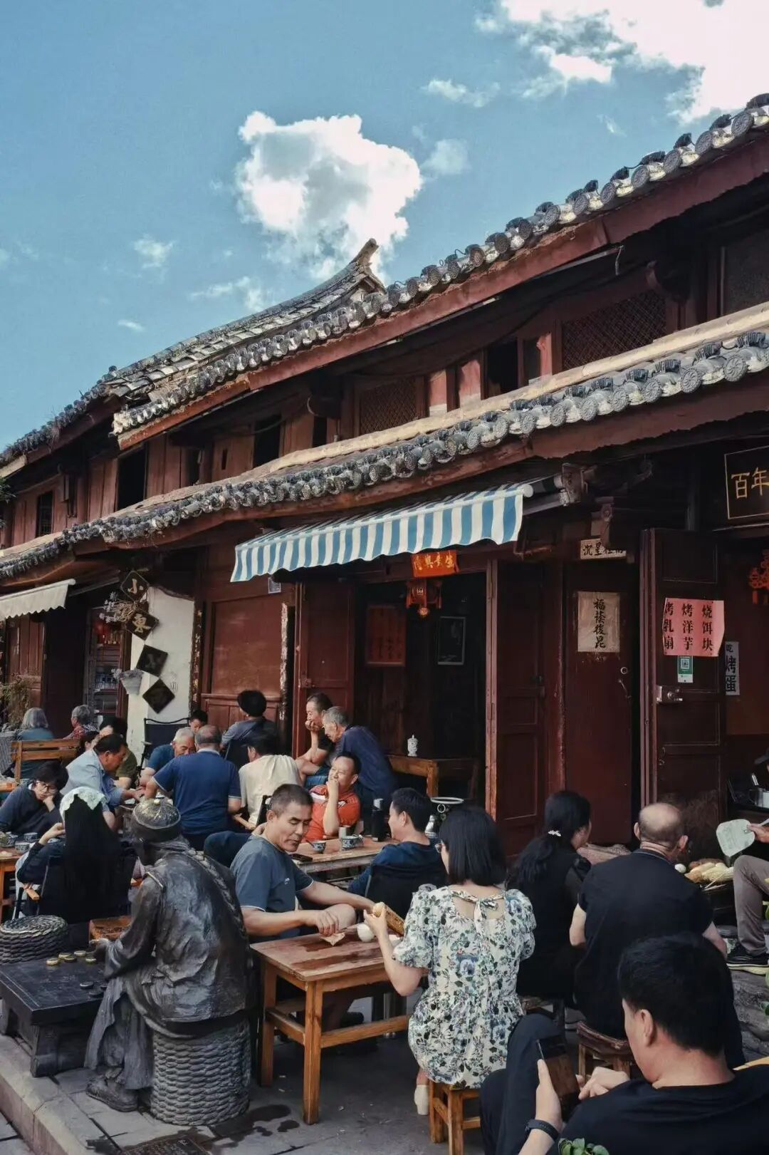 一个人小住几天，建议来这座活着的小城！高铁22分钟直达，人少安逸，10元就能吃到饱~