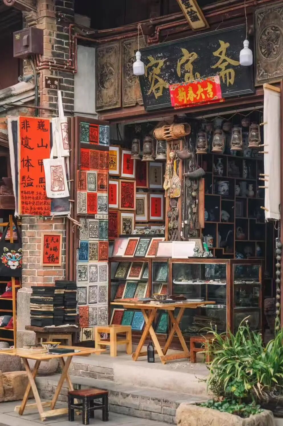 一个人小住几天，建议来这座活着的小城！高铁22分钟直达，人少安逸，10元就能吃到饱~