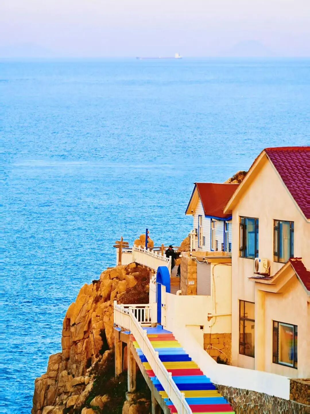 比厦门人少，比海南便宜！藏在渔村里的中国版小里约，太适合去小住几天了！