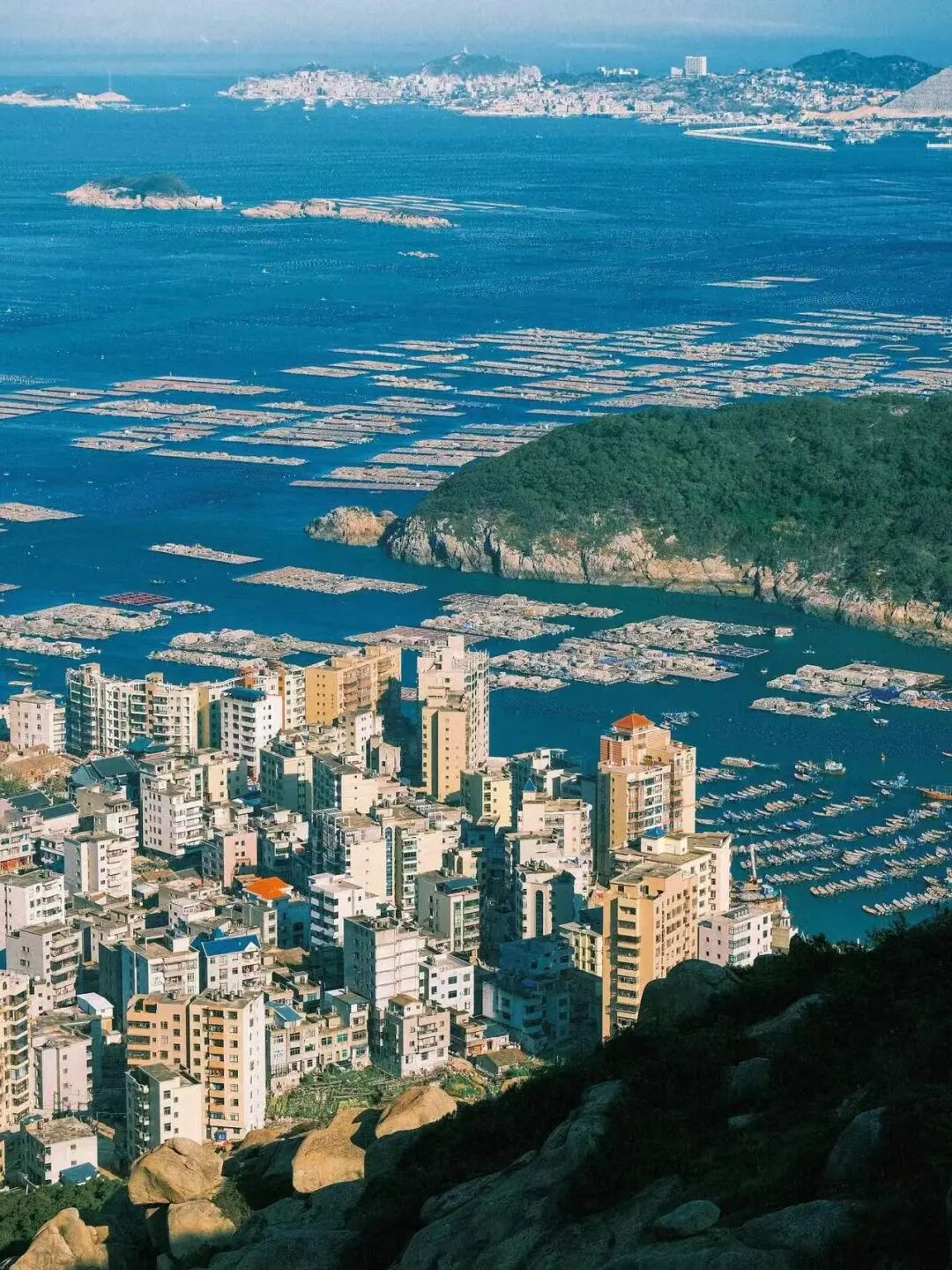 比厦门人少，比海南便宜！藏在渔村里的中国版小里约，太适合去小住几天了！