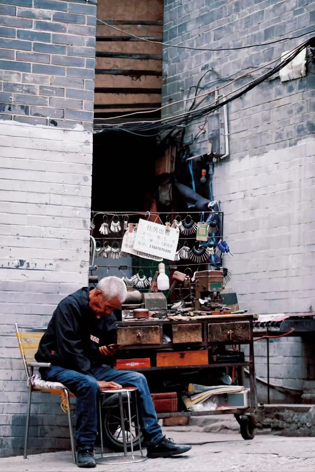 最适合一个人发呆的小城，比贵州凉快，比大理更慢，夏天才20℃，6元嗦凉粉！