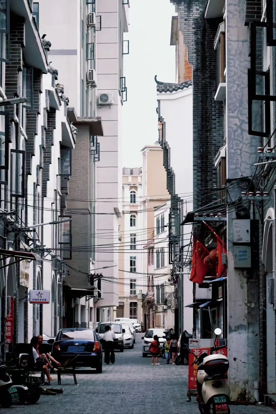 最适合一个人发呆的小城，比贵州凉快，比大理更慢，夏天才20℃，6元嗦凉粉！