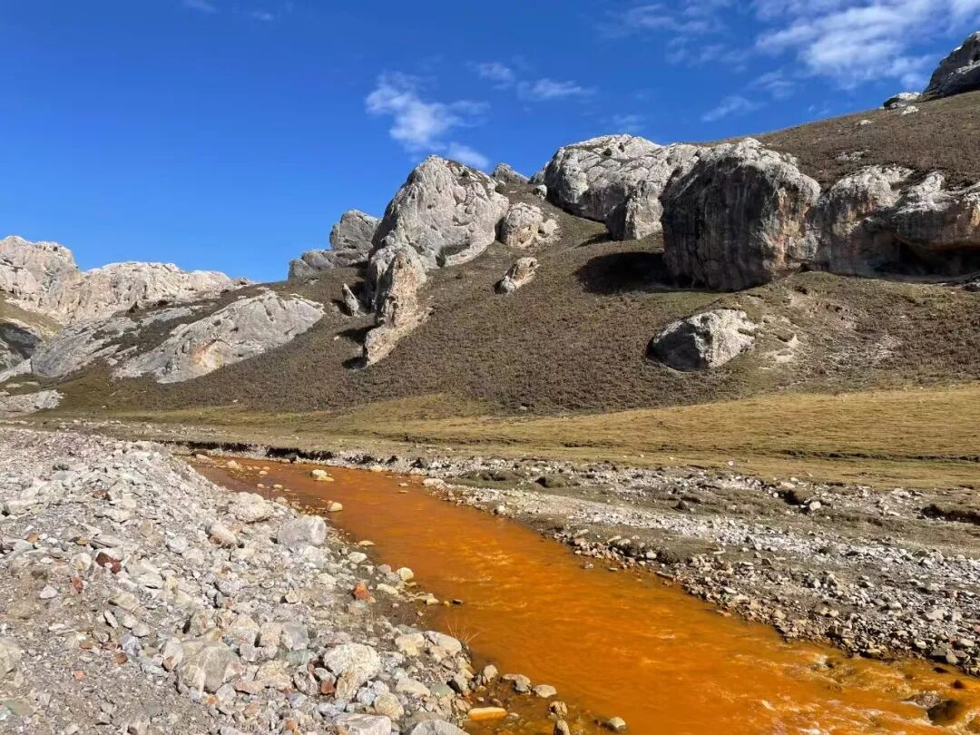 这才是真正的小众地！避开人潮，去看会让地理老师尖叫的盐湖、雅丹和外星地貌！