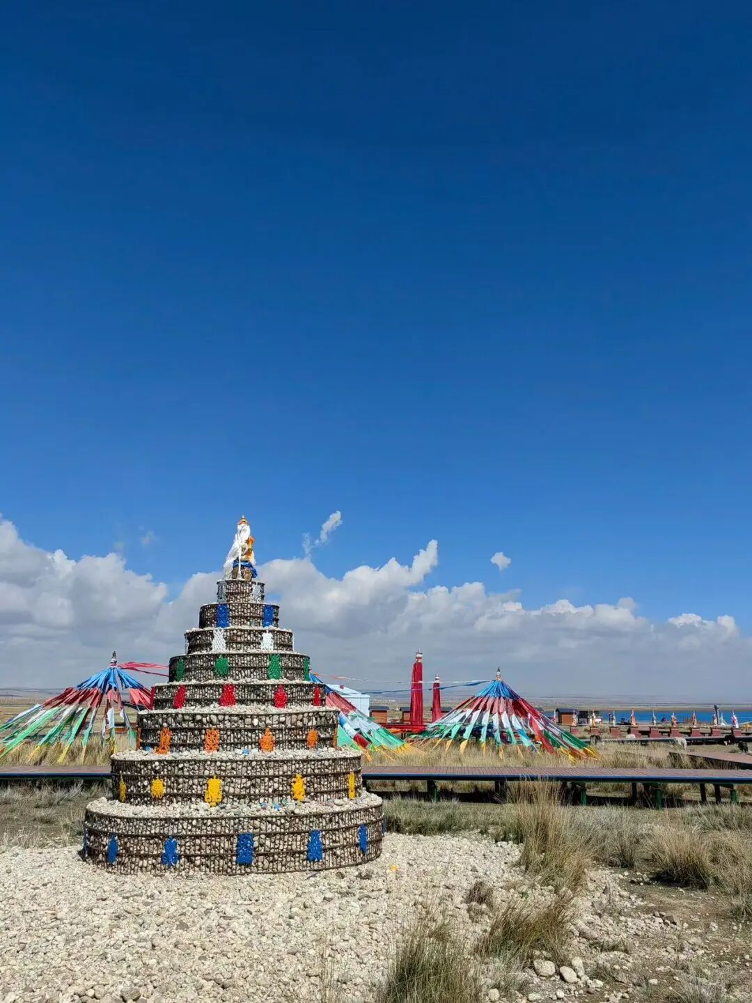 这才是真正的小众地！避开人潮，去看会让地理老师尖叫的盐湖、雅丹和外星地貌！