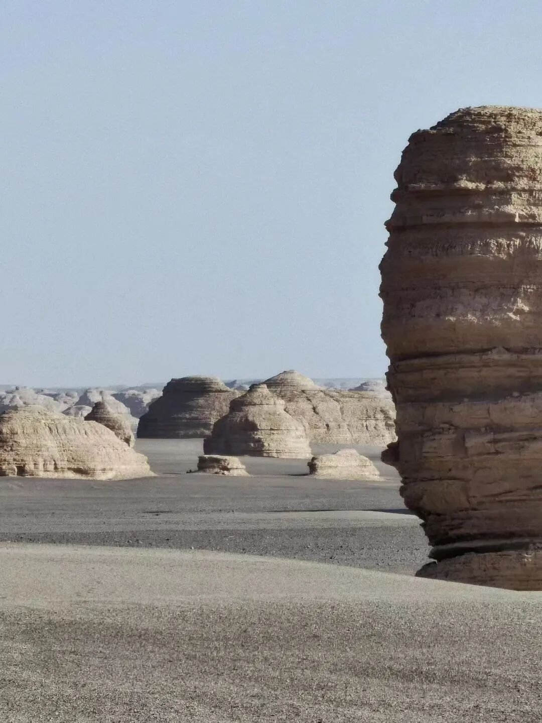 这才是真正的小众地！避开人潮，去看会让地理老师尖叫的盐湖、雅丹和外星地貌！