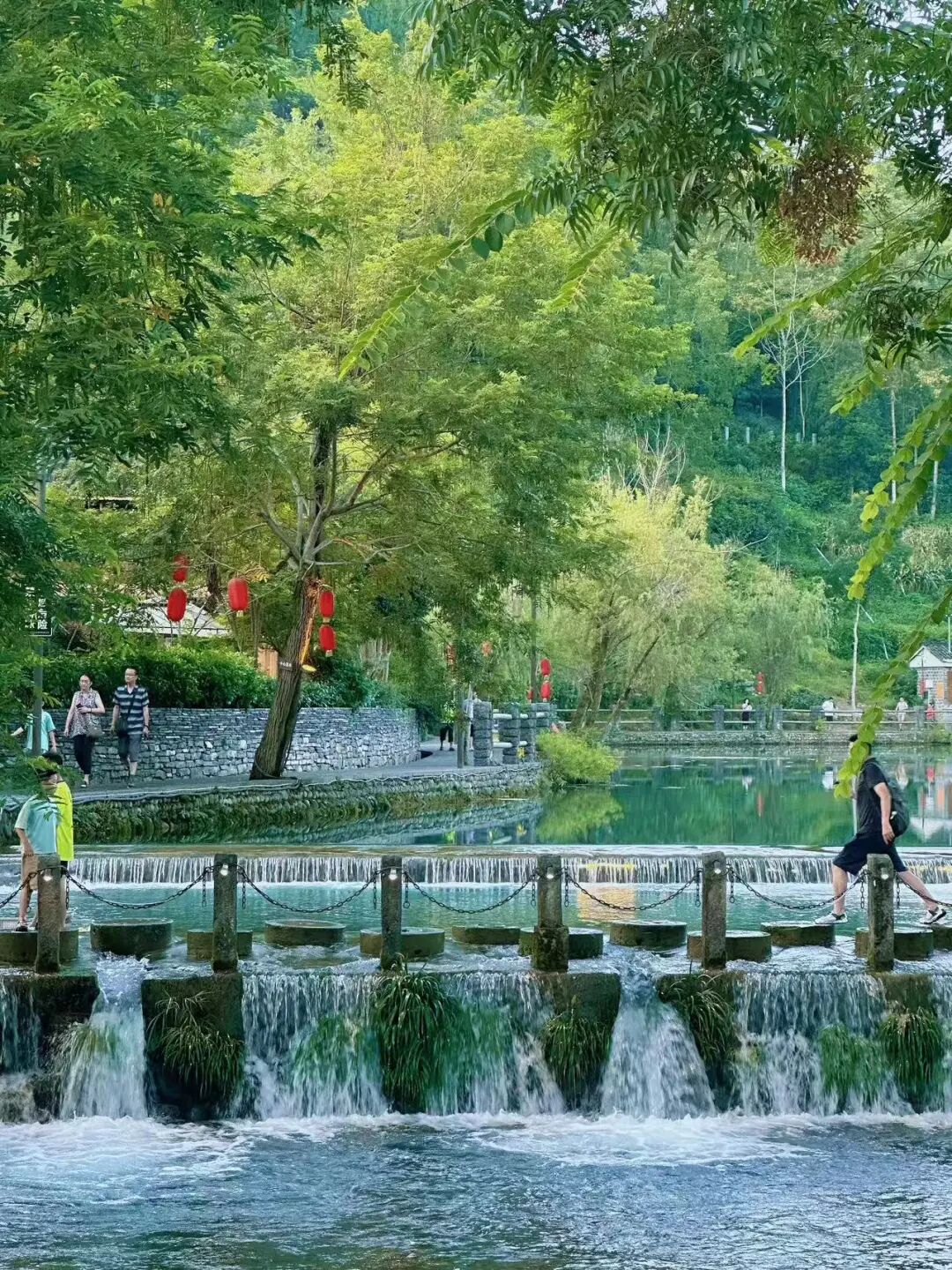 被严重低估的“中国抹茶之都”，清凉不输安顺，一天炫10顿，太适合一个人来放松了