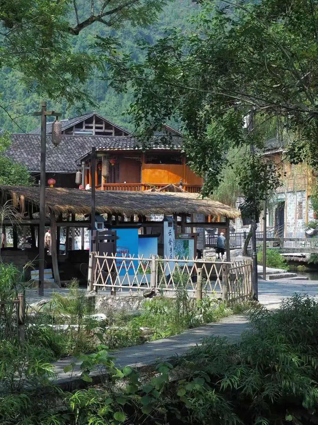 被严重低估的“中国抹茶之都”，清凉不输安顺，一天炫10顿，太适合一个人来放松了