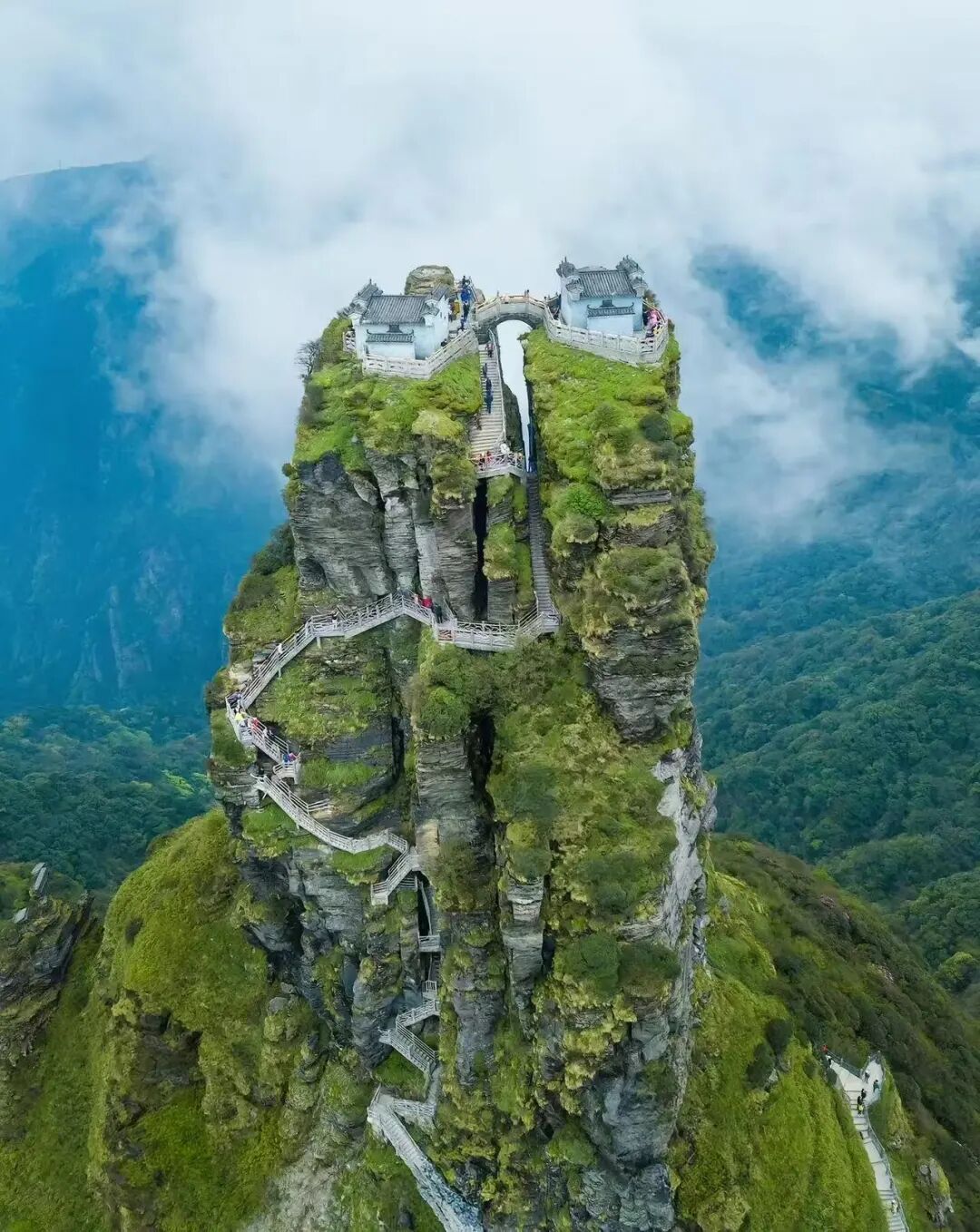 被严重低估的“中国抹茶之都”，清凉不输安顺，一天炫10顿，太适合一个人来放松了