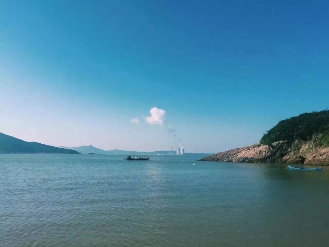 高铁20分钟，淡季必冲的看海小城，被誉为“中国小海鲜之乡”，海鲜一年四季不断，青蟹香哭！