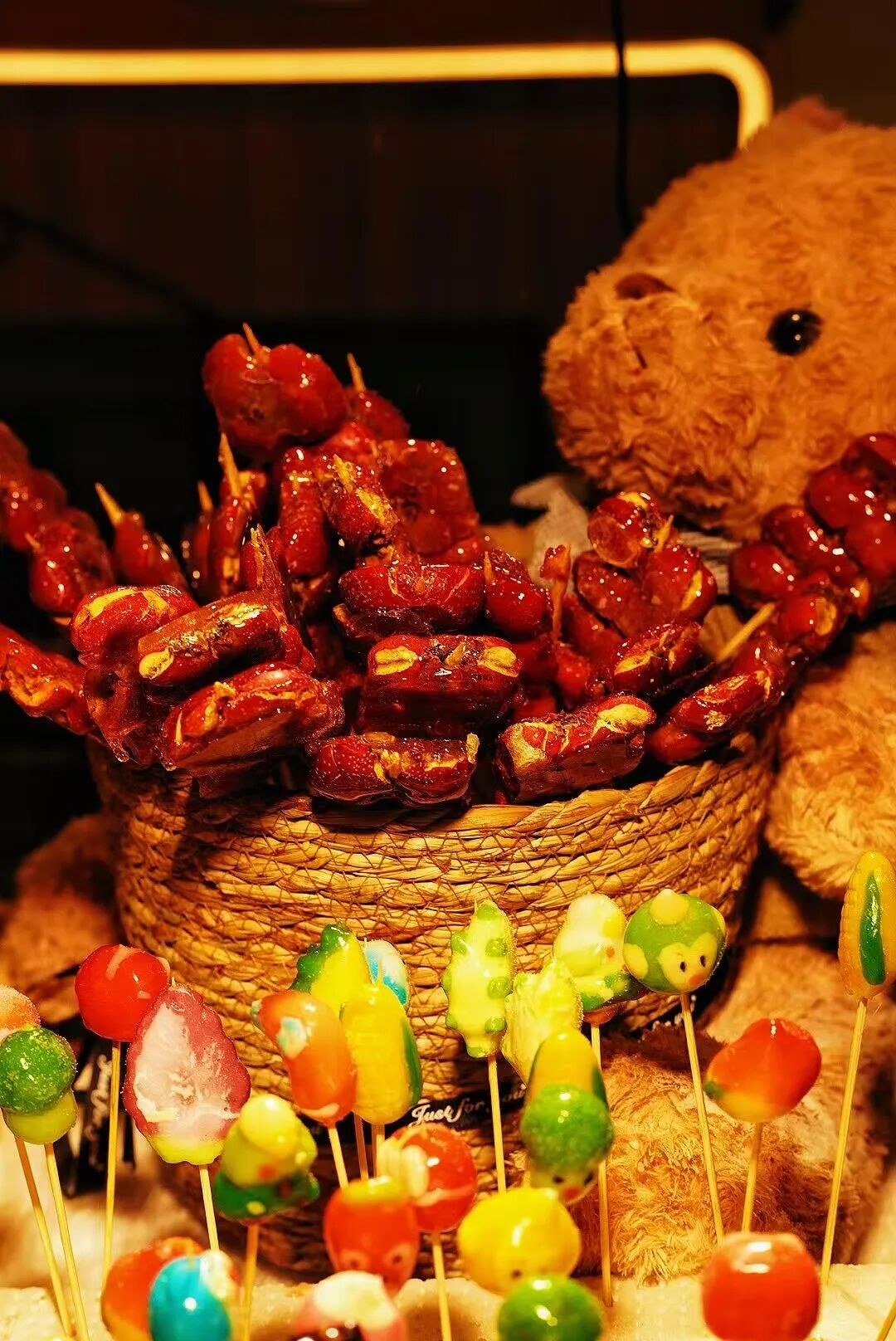 逃离40℃高温，进入22℃，被严重忽视的「清凉秘境」！火山河湖，森林飞瀑，还有一天6顿吃不够的美食！