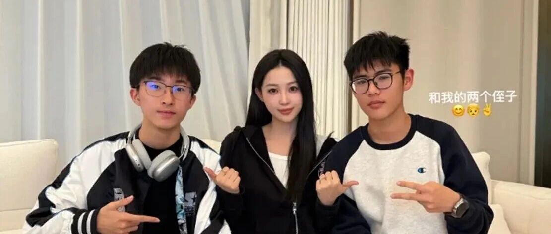 潘玮柏妻子初三晒照,在上海豪宅做24道菜招待亲戚,侄子露面很帅