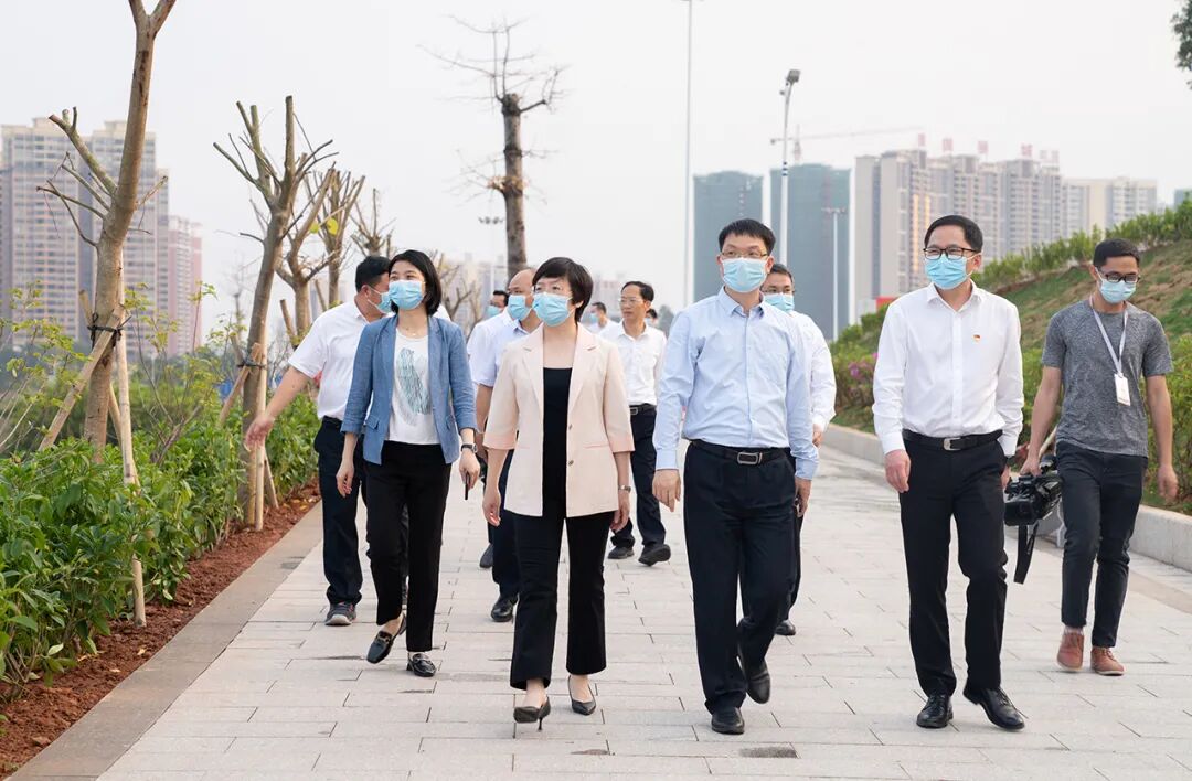 云安区考察团到罗定市考察交流