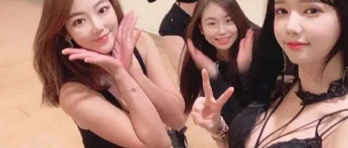 搞笑图片：冈本的001和兰州拉面的牛肉，哪个更薄？