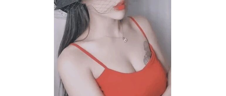 大王gif动图：姑娘，刚从夹缝中幸存下来吗？