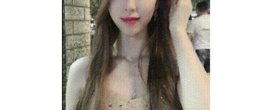 ​大王GIF动图：这舌头，这是干嘛呢？