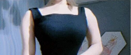 大王GIF动图：为什么要拉拉扯扯的！