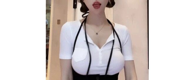 大王GIF动图：眼睛根本离不开那个方向