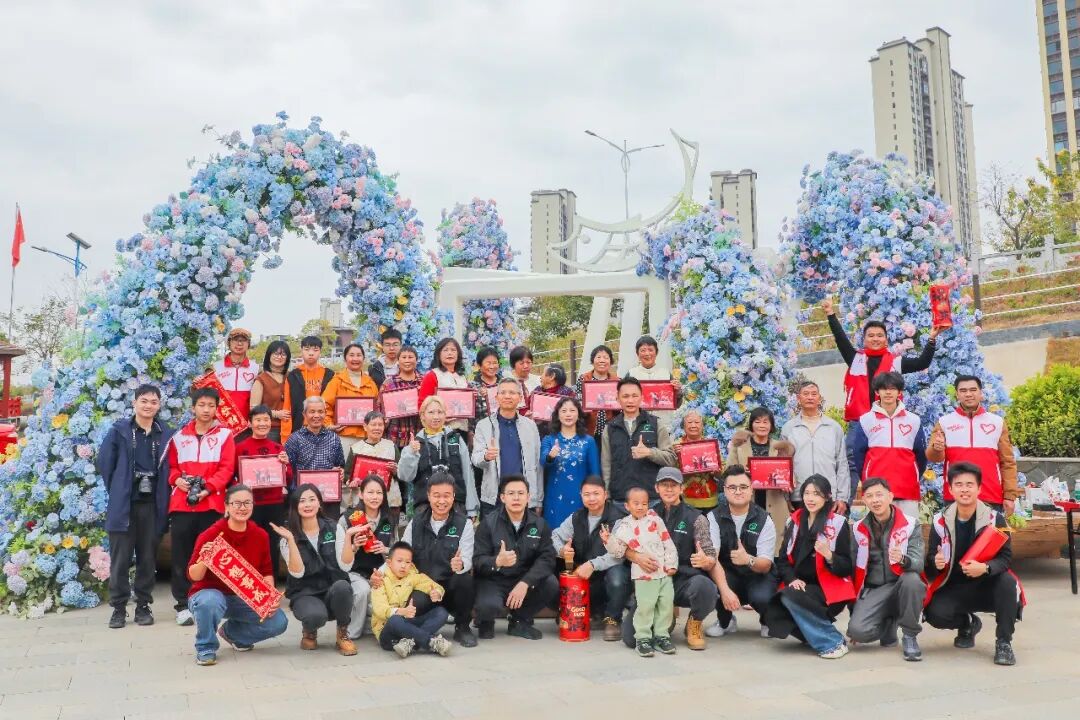 惠州市惠城区科协联合惠州市青年摄影家协会开展送温暖活动