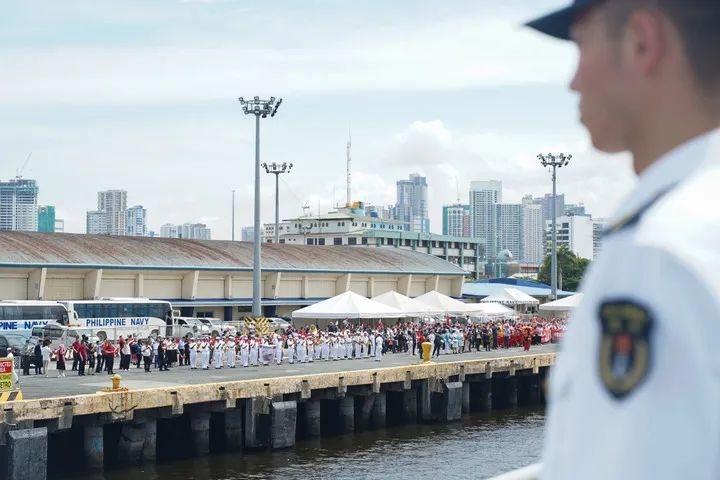 这是中国军舰对菲律宾的一次罕见访问-6park.com