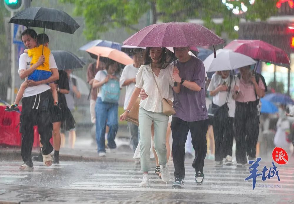 广东人将挑战暴雨上班30天