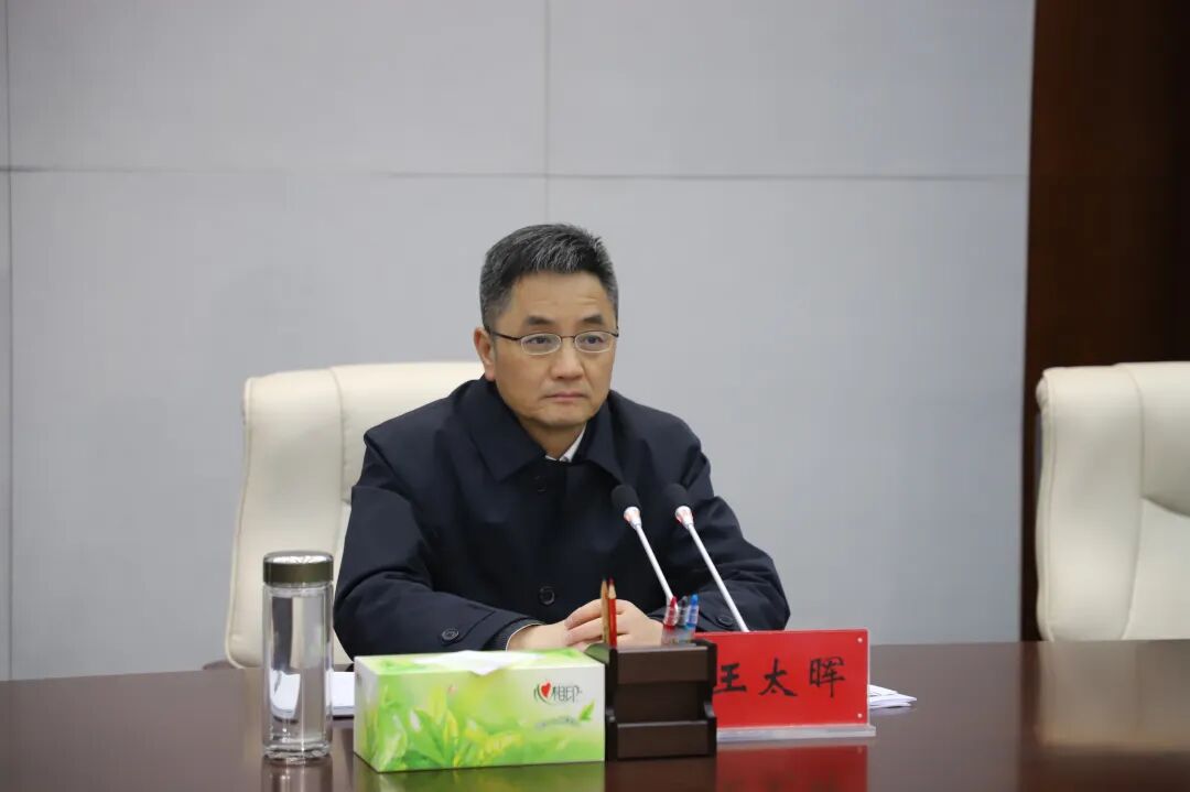 王太晖指出,襄阳作为兵员大市,驻军大市,军工大市,历来有拥军优属,拥