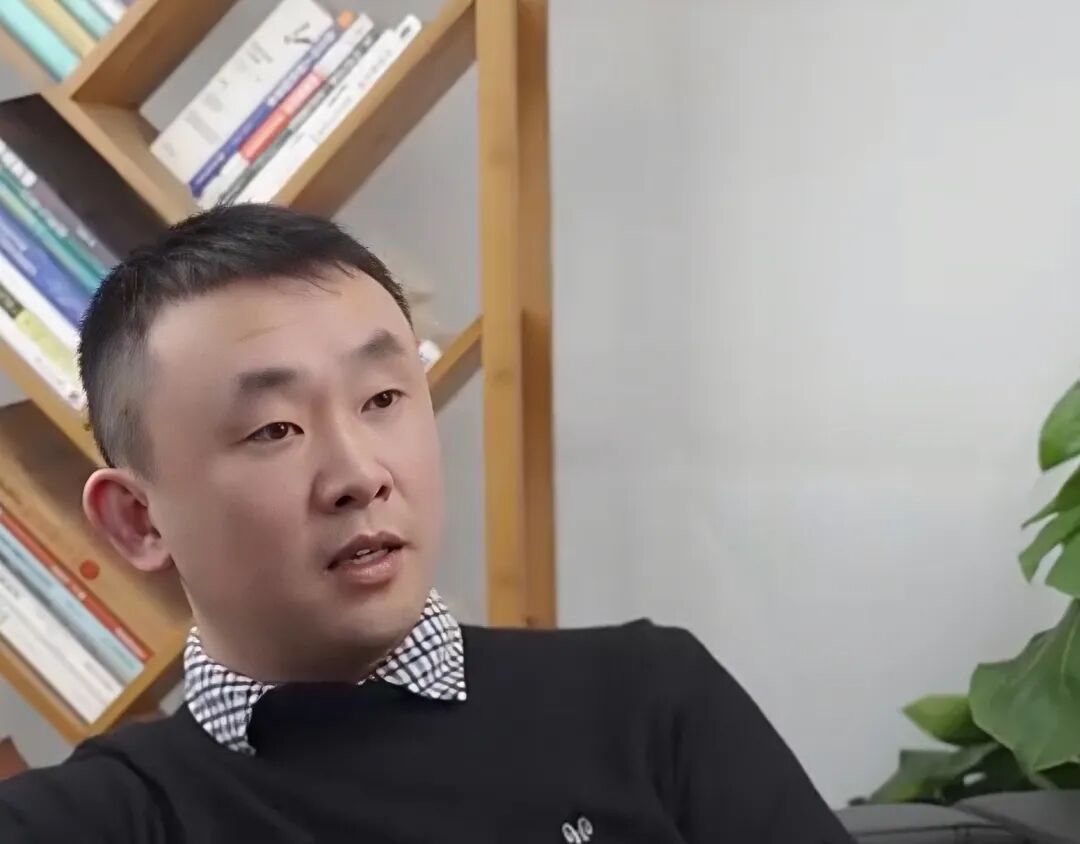 小杨哥、李佳琪和罗永浩只是棋子，背后的大佬才是真神！