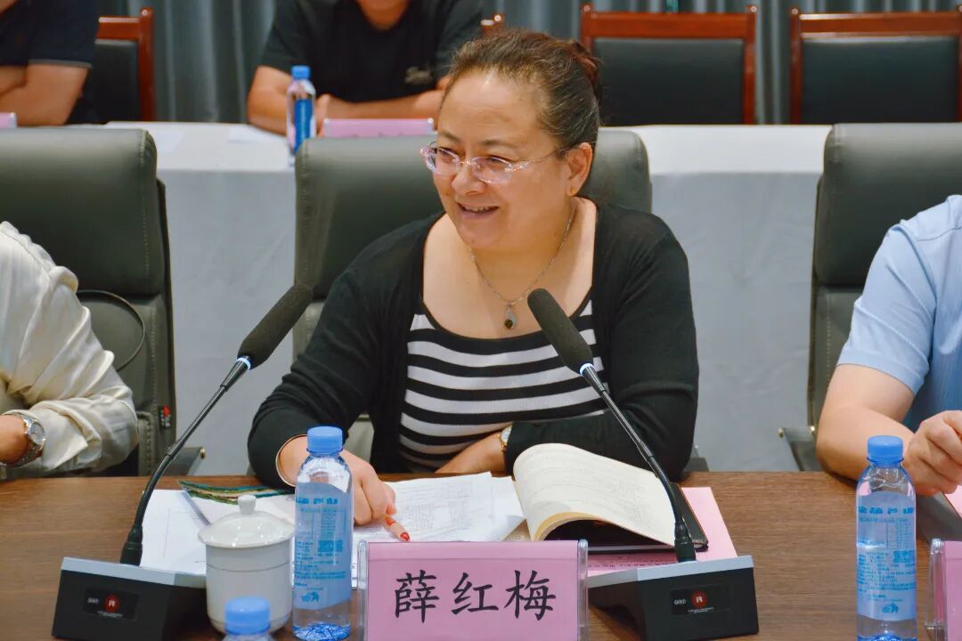 高质量发展｜《道路隔离金属护栏》团体标准审定会在寺头镇召开