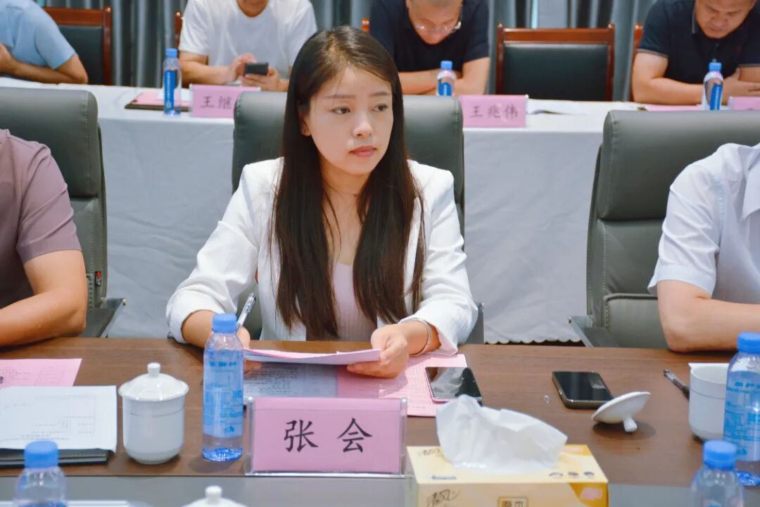 高质量发展｜《道路隔离金属护栏》团体标准审定会在寺头镇召开