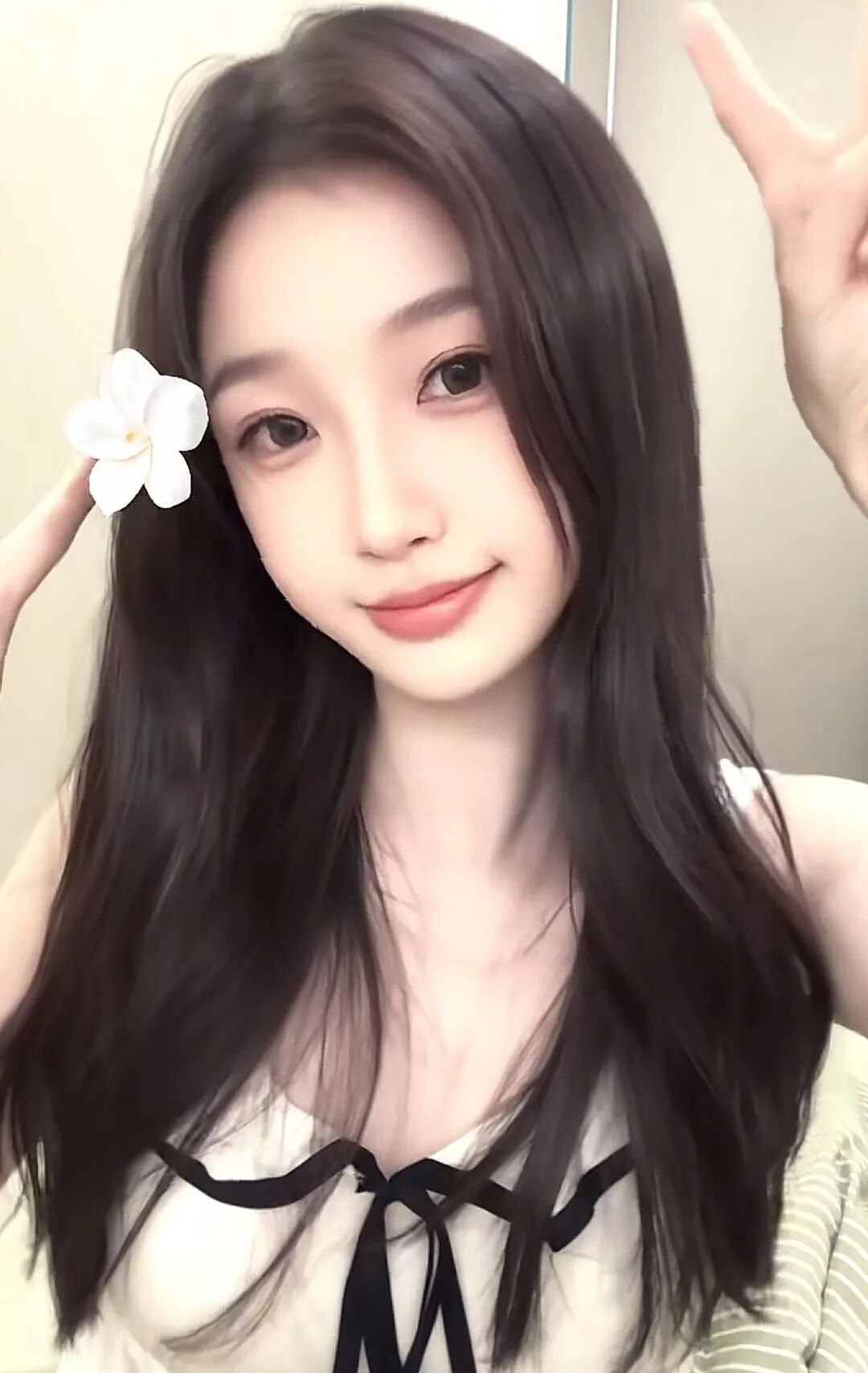 虞书欣也来跳一拉一拉手势舞