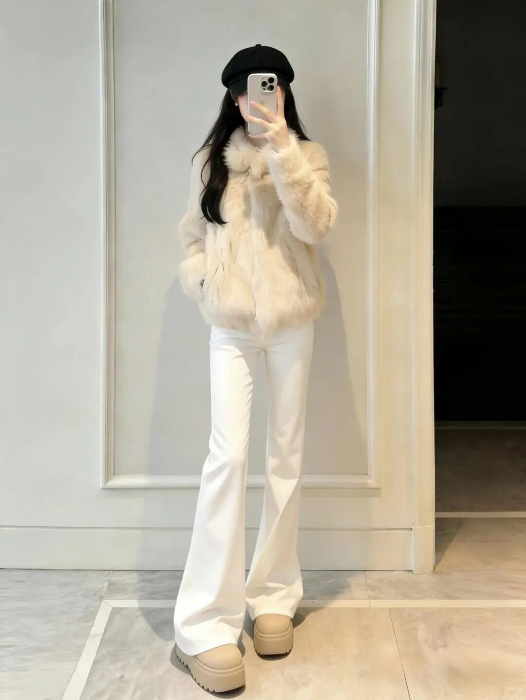 黑白条纹针织衫