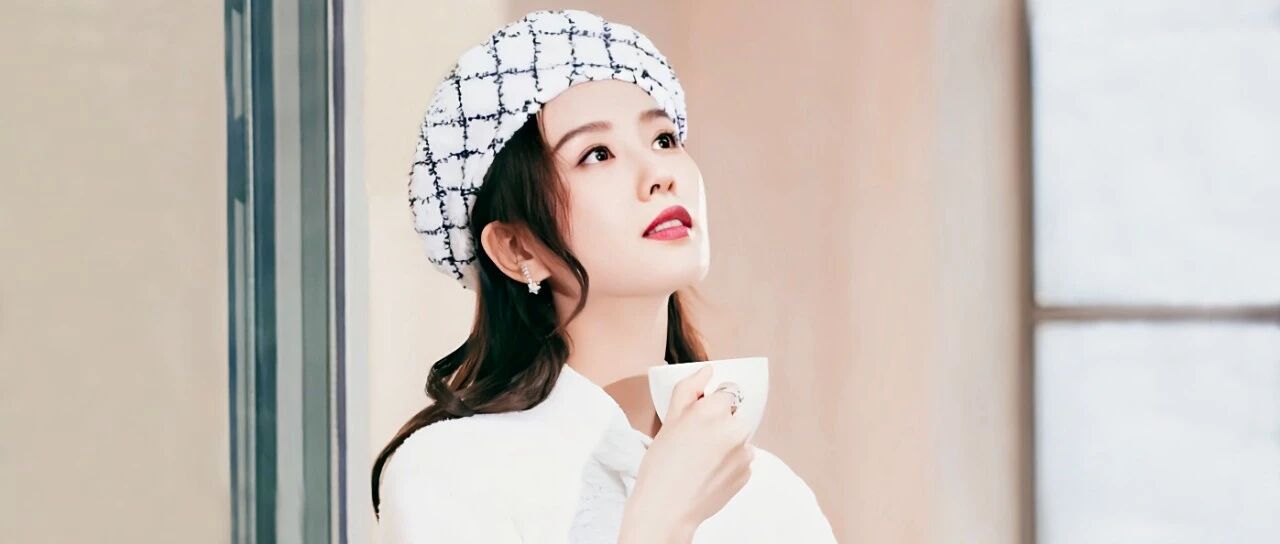 冬天戴帽子，怎么拍照更上镜？