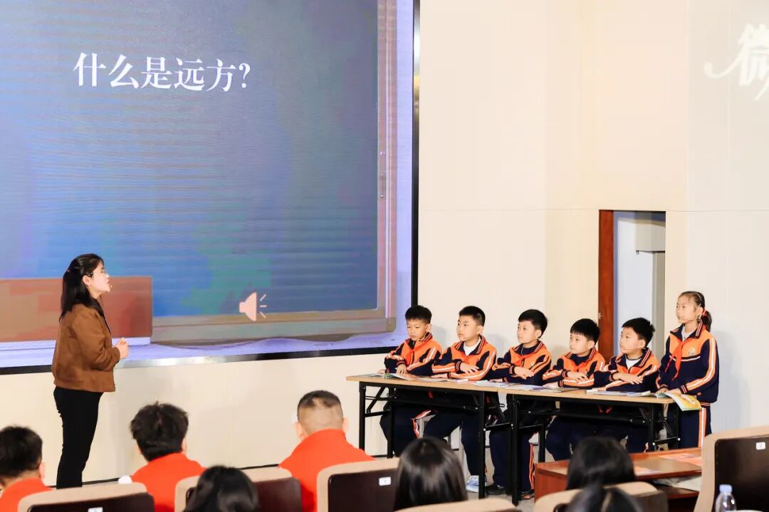 齐鲁制药公益慈善基金会主办，2025齐鲁公益日活动温暖启幕