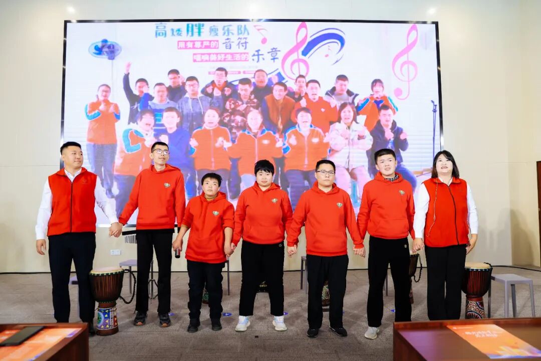 齐鲁制药公益慈善基金会主办，2025齐鲁公益日活动温暖启幕