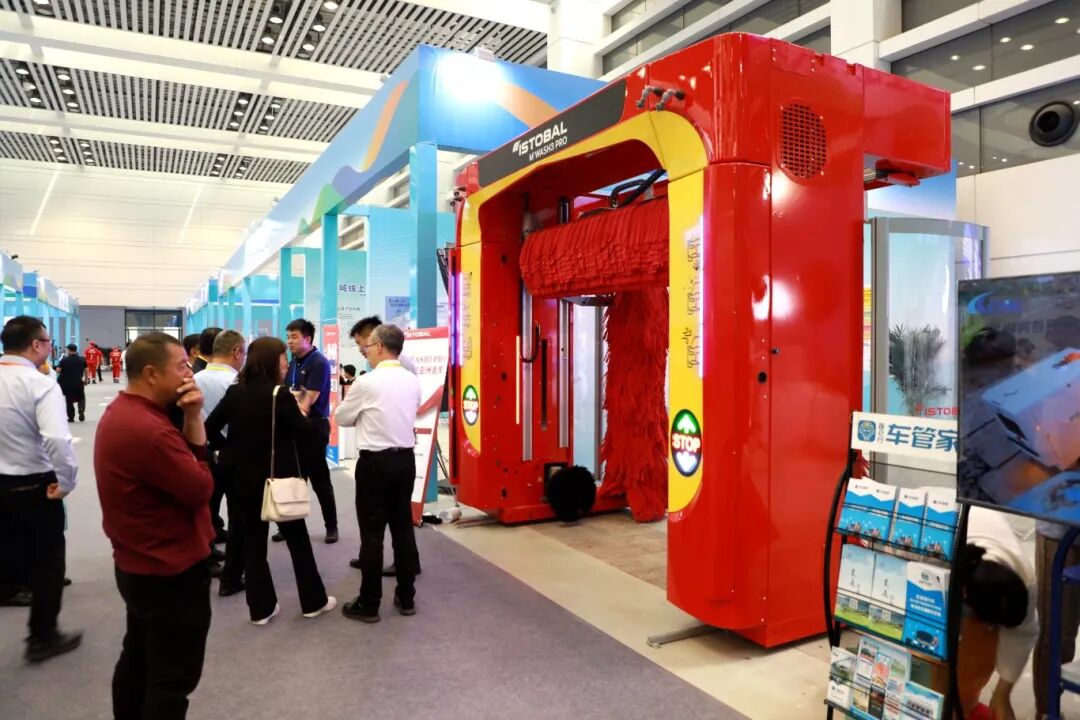 市交通控股集团汽服公司参加2025年“苏新消费·夏夜生活”暨第六届连云港网络购物季 (6).jpg