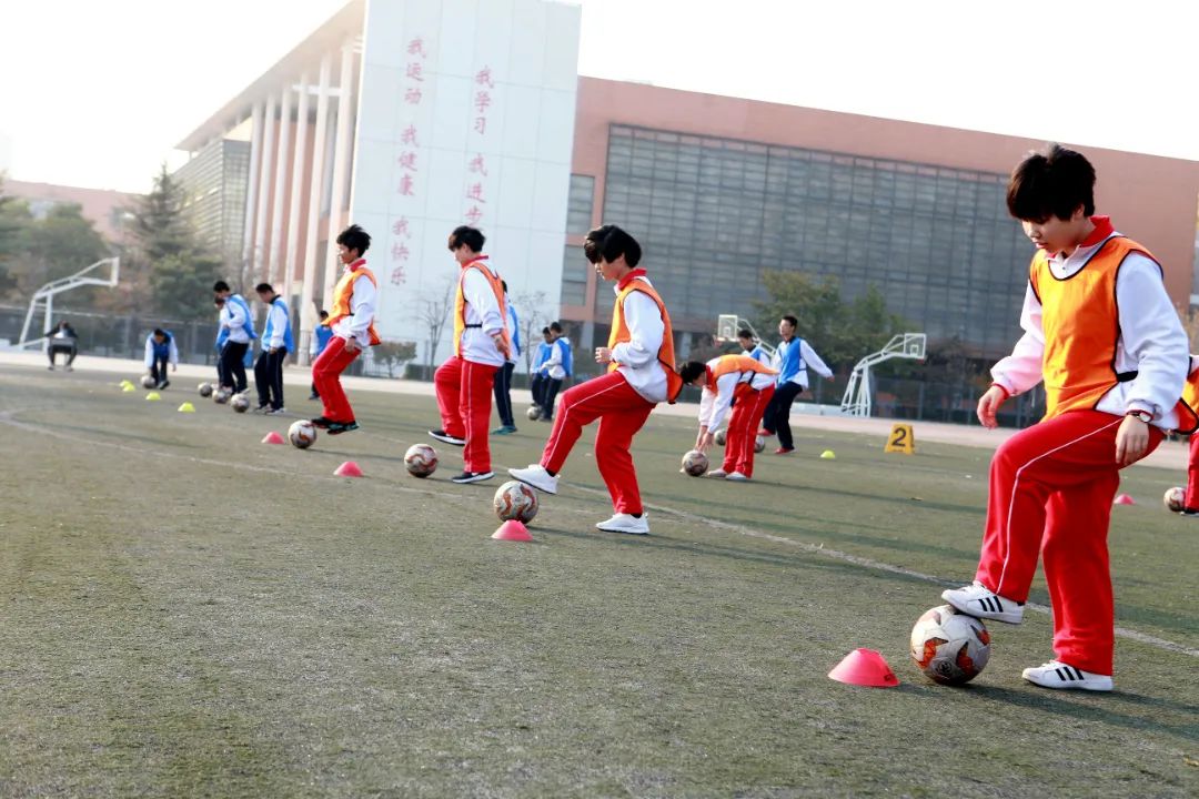 邯鄲四中校服_邯鄲四中占地面積_邯鄲四中