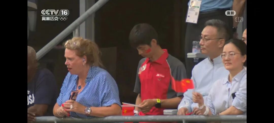 孫穎莎代表亞洲，吹滅奧運圣火！閉幕式這些瞬間刷屏