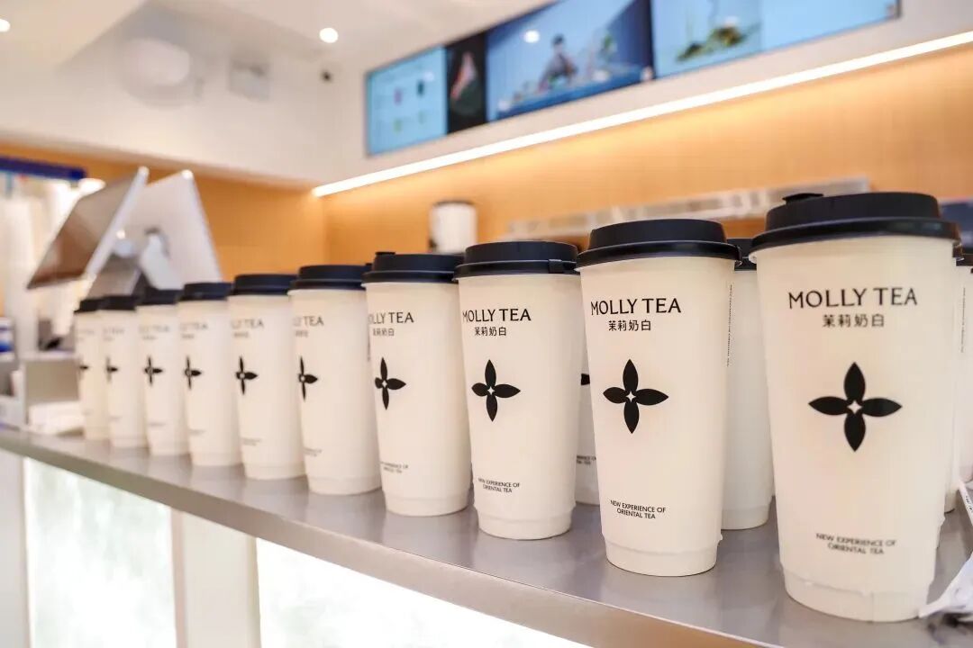 茉莉奶白高芸晞：如何将新中式茶饮做出差异化？ - 传播蛙