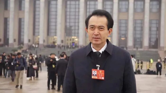 全国政协委员、宁夏回族自治区政协主席陈雍（何强 摄）