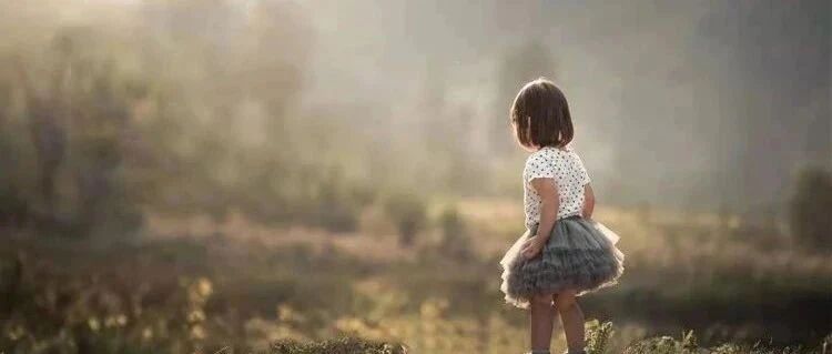 “担心女儿谈恋爱，我可以查她手机吗？”980万关注，7000个回答，暴露中国家庭最隐秘的真相