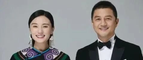 李亚鹏官宣再婚生子，宝宝照片曝光，网友却在心疼她？