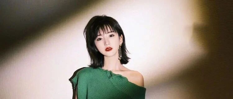 毛晓彤家庭背景曝光：原来每个“狠女孩”背后，都有个厉害的妈