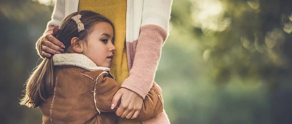 妈妈一句话，10岁儿子跳楼自杀：这3句话，千万别跟孩子说！