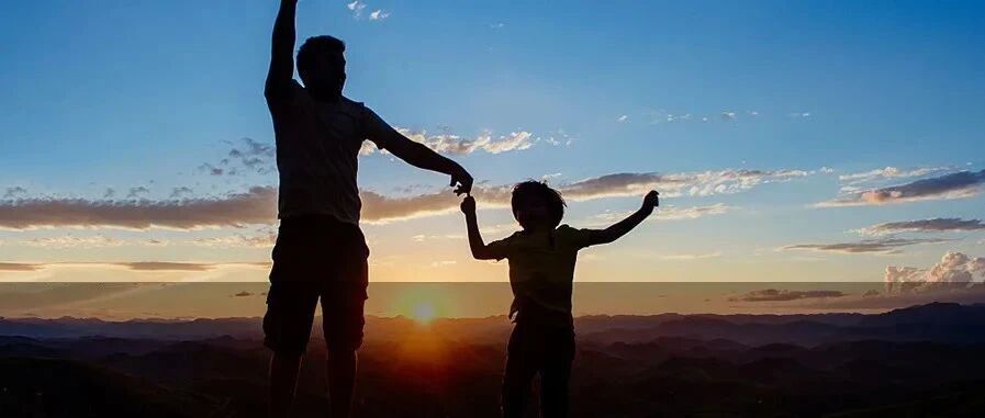 那个被全网称赞的好爸爸，把3岁儿子送人了…